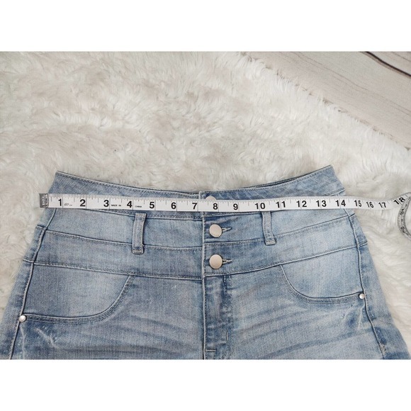 Refuge Women's Blue Denim Hi Rise Cut Off Shorts Size 6 - Picture 4 of 6